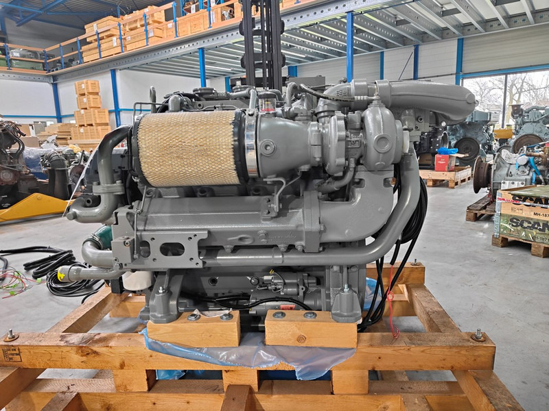 Deutz TCD2015 V6 M NEW - Engins de chantier: photos 5 Deutz TCD2015 V6 M NEW - Engins de chantier: photos 5