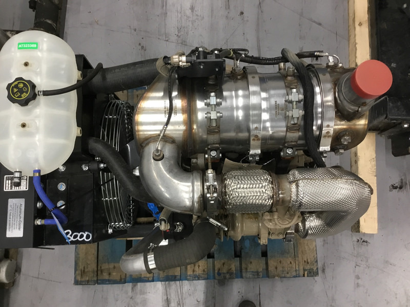 John Deere 3029HFC03 NEW - Moteur: photos 5 John Deere 3029HFC03 NEW - Moteur: photos 5