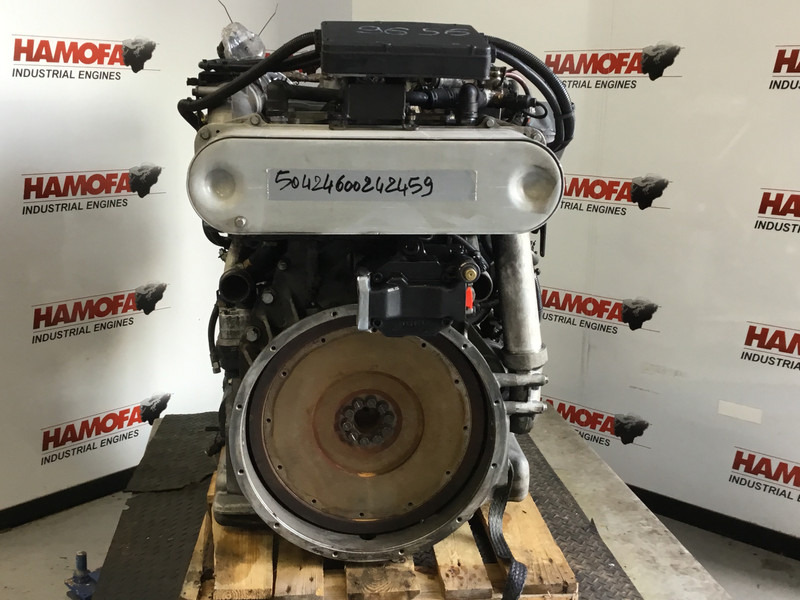 MAN D2066 LOH26 USED - Moteur pour Engins de chantier: photos 2 MAN D2066 LOH26 USED - Moteur pour Engins de chantier: photos 2