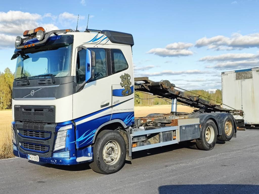Volvo FH 13 420 - Camion multibenne: photos 1 Volvo FH 13 420 - Camion multibenne: photos 1