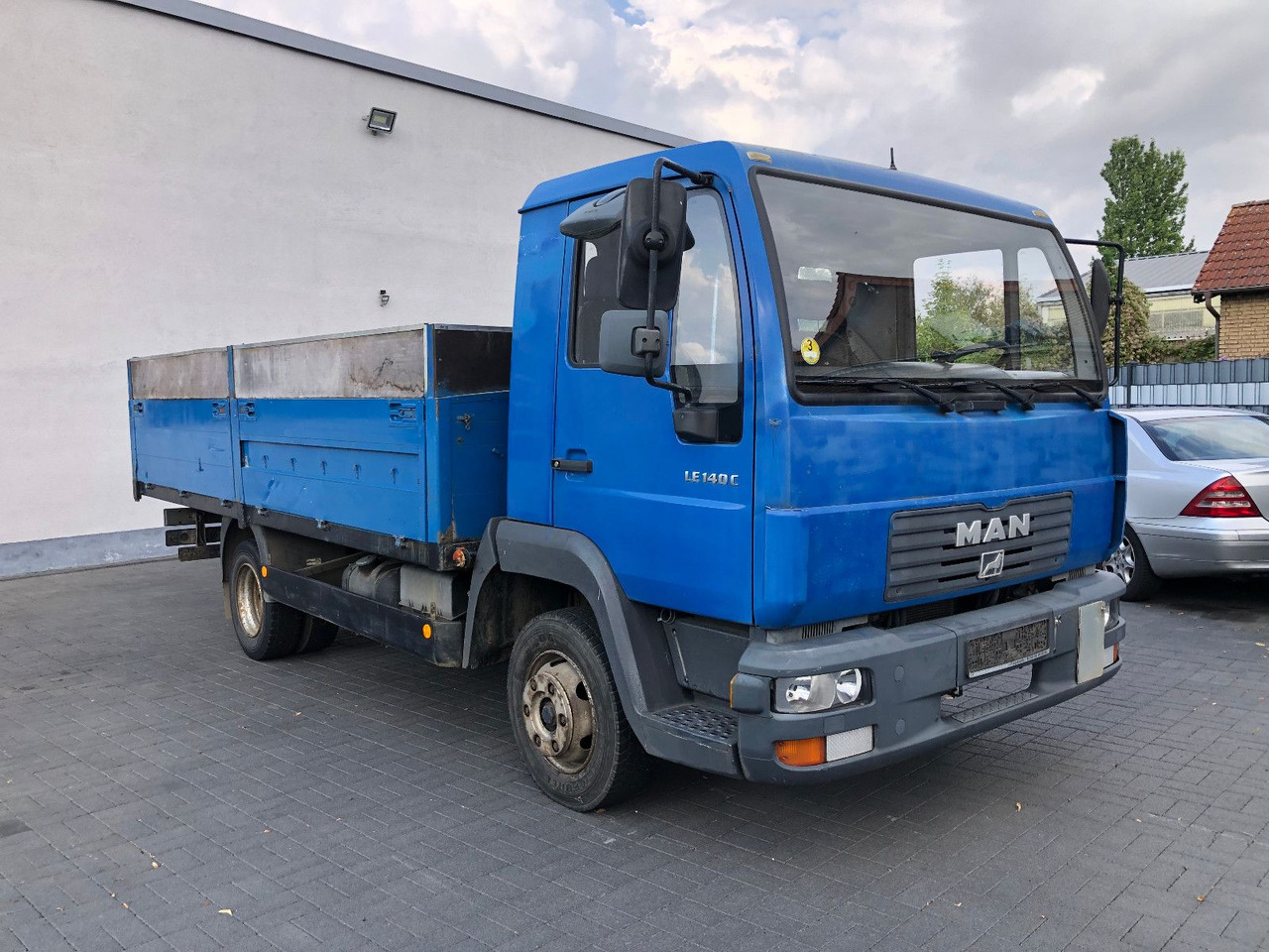 MAN LE 140 C Klima, Tempomat, TÜV 11-2025 - Utilitaire plateau: photos 3 MAN LE 140 C Klima, Tempomat, TÜV 11-2025 - Utilitaire plateau: photos 3