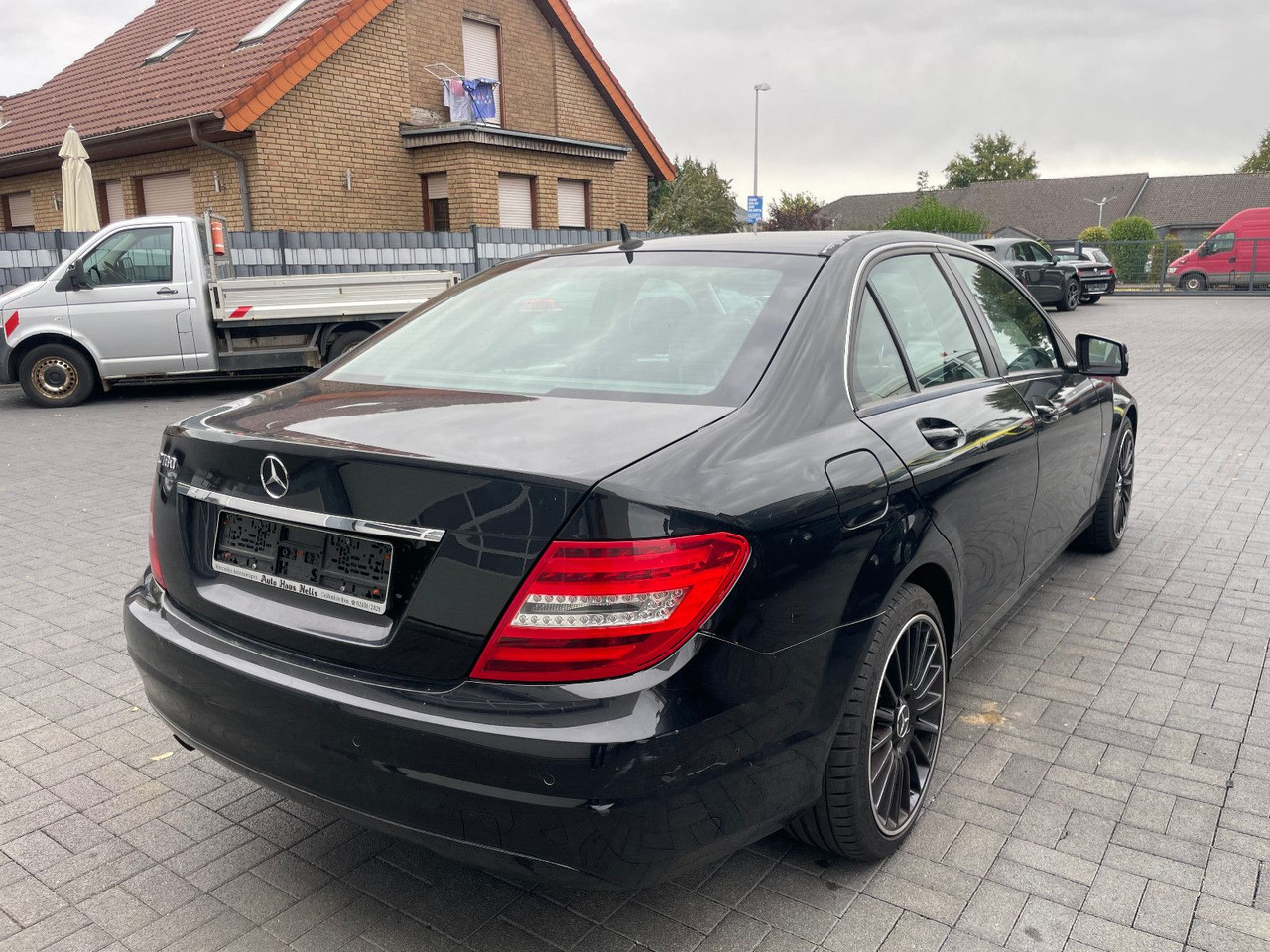 Mercedes-Benz C 180 C -Klasse Lim. C 180 CGI BlueEfficiency - Berline: photos 2 Mercedes-Benz C 180 C -Klasse Lim. C 180 CGI BlueEfficiency - Berline: photos 2