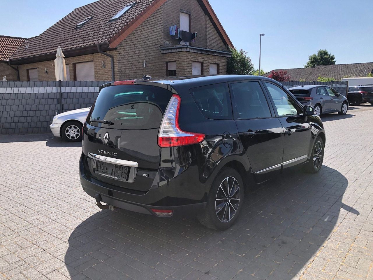 Renault Scenic Grand 2.0 dCi 150 BOSE Edition,Automatik - Transport de personnes: photos 2 Renault Scenic Grand 2.0 dCi 150 BOSE Edition,Automatik - Transport de personnes: photos 2