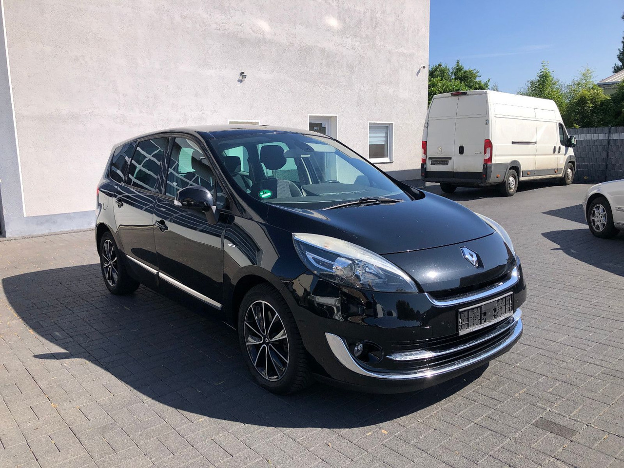 Renault Scenic Grand 2.0 dCi 150 BOSE Edition,Automatik - Transport de personnes: photos 1 Renault Scenic Grand 2.0 dCi 150 BOSE Edition,Automatik - Transport de personnes: photos 1
