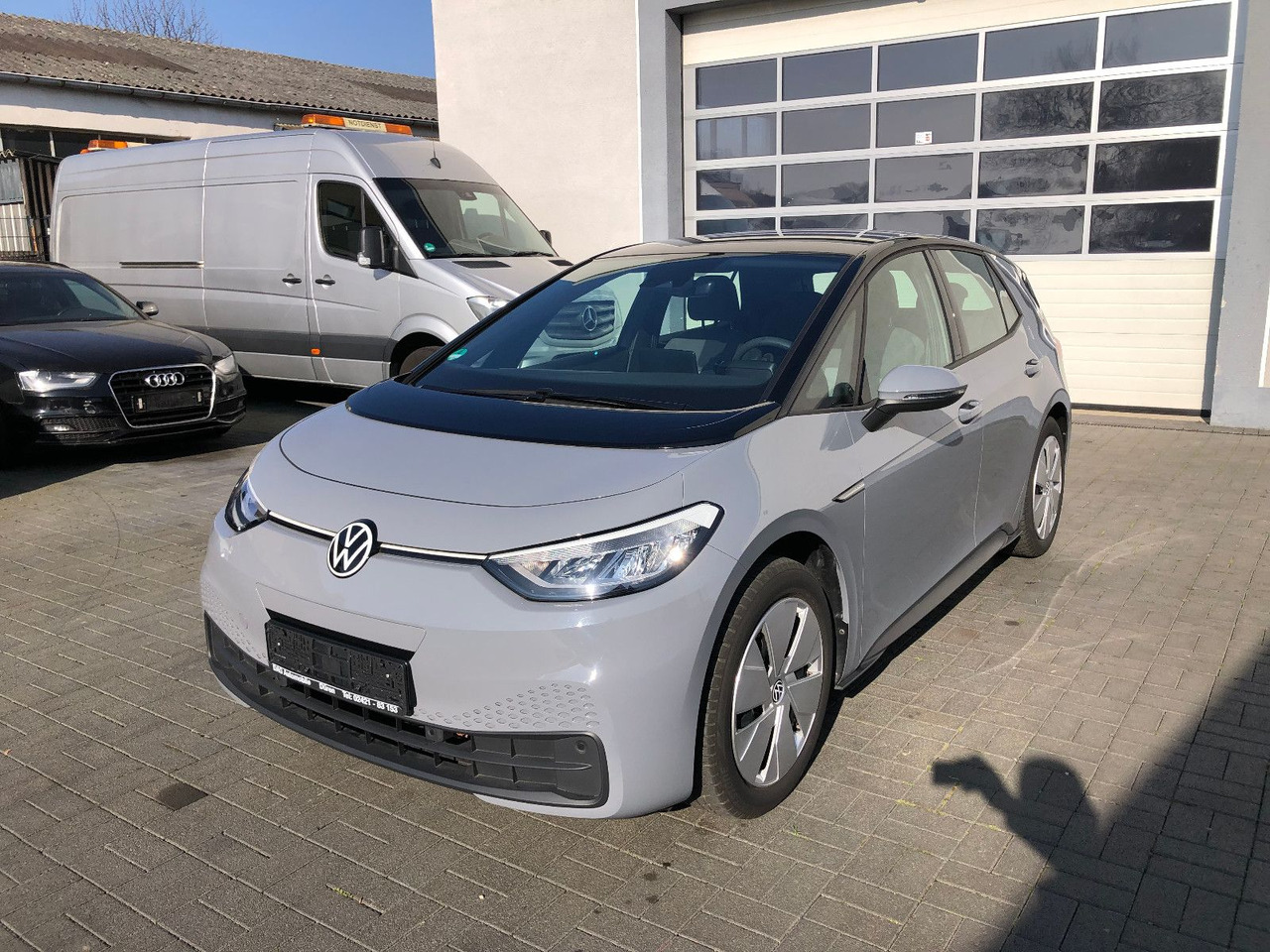 Volkswagen ID.3 Pure Performance 110 kW - Voiture: photos 1 Volkswagen ID.3 Pure Performance 110 kW - Voiture: photos 1