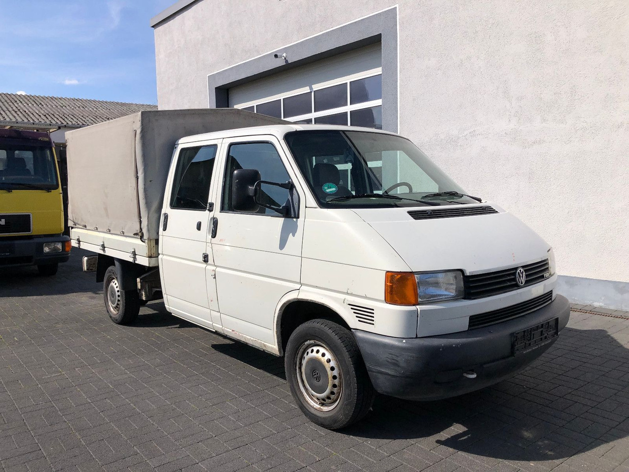 Volkswagen T4 - 2.5 TDI Grüne Plakette - Utilitaire rideaux coulissants (PLSC), Utilitaire double cabine: photos 1 Volkswagen T4 - 2.5 TDI Grüne Plakette - Utilitaire rideaux coulissants (PLSC), Utilitaire double cabine: photos 1