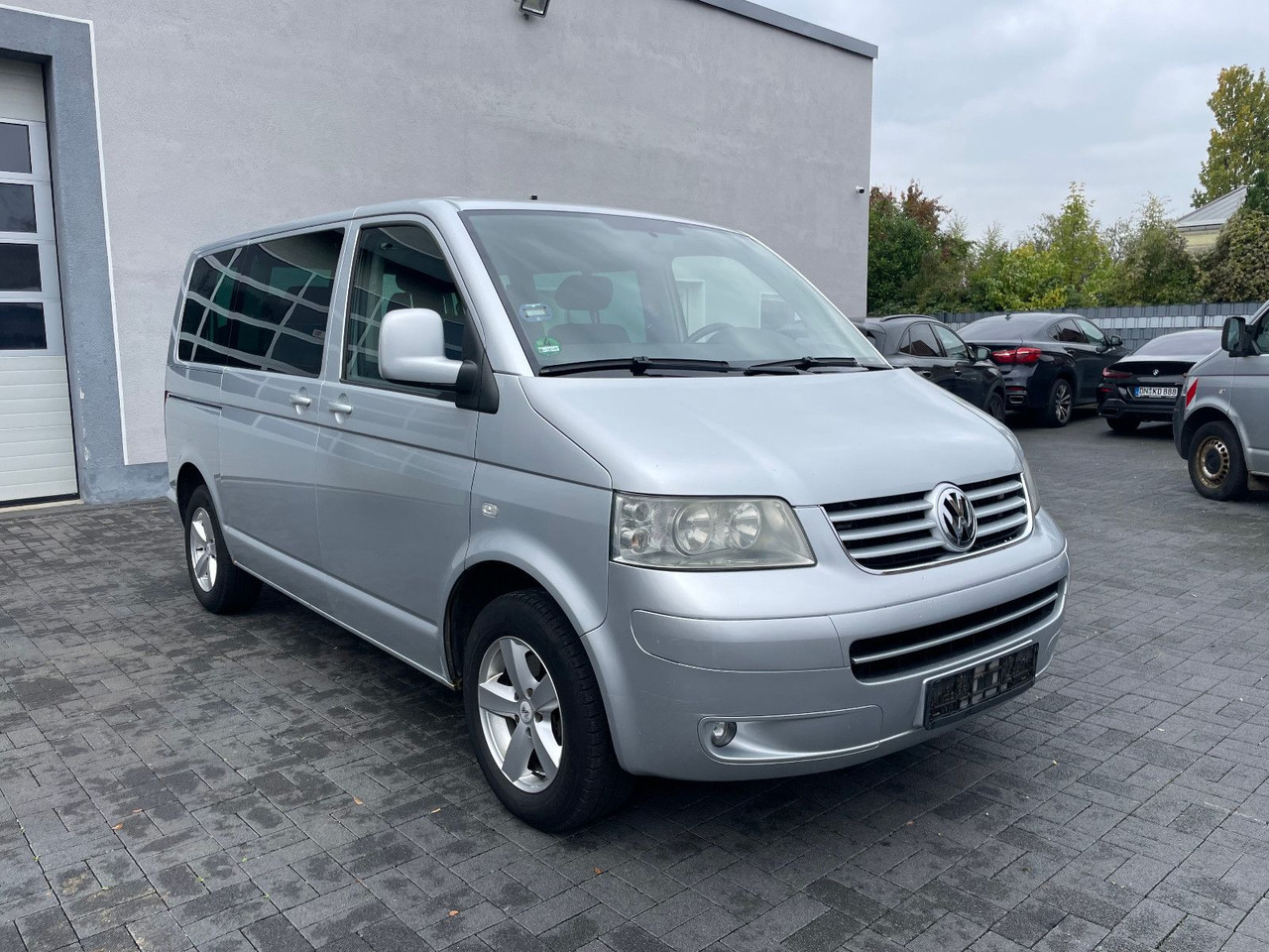 Volkswagen T5 2.5 TDi Caravelle 4Motion 8-Sitzer - Transport de personnes: photos 1 Volkswagen T5 2.5 TDi Caravelle 4Motion 8-Sitzer - Transport de personnes: photos 1