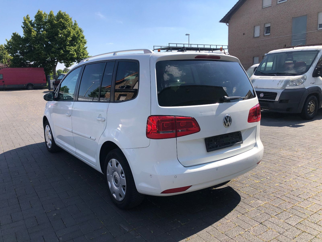 Volkswagen Touran 2.0 TDI Cup, 7-Sitzer - Transport de personnes: photos 4 Volkswagen Touran 2.0 TDI Cup, 7-Sitzer - Transport de personnes: photos 4