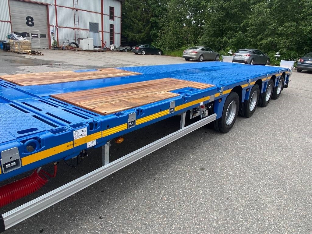 Faymonville Max Trailer, Max 4AA - Semi-remorque surbaissé: photos 3 Faymonville Max Trailer, Max 4AA - Semi-remorque surbaissé: photos 3