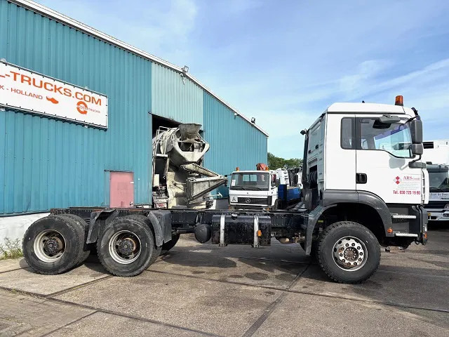 MAN TGA 33.460 6x4 FULL STEEL CHASSIS (6-CILINDER HEADS) (ZF16 MANUAL GEARBOX / FULL STEEL SUSPENSION / REDUCTIONS AXLES / AIRCONDIT - Châssis cabine: photos 4 MAN TGA 33.460 6x4 FULL STEEL CHASSIS (6-CILINDER HEADS) (ZF16 MANUAL GEARBOX / FULL STEEL SUSPENSION / REDUCTIONS AXLES / AIRCONDIT - Châssis cabine: photos 4