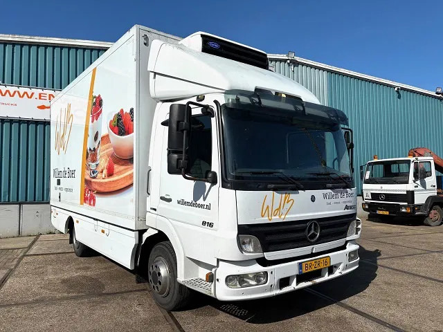 Mercedes-Benz Atego 816 L 4x2 ORIGINAL DUTCH COOLER TRUCK WITH CARRIER XARIOS 600D/E (MANUAL GEARBOX / AIRCONDITIONING / 2.000 KG. TAILLIFT) - Camion frigorifique: photos 2 Mercedes-Benz Atego 816 L 4x2 ORIGINAL DUTCH COOLER TRUCK WITH CARRIER XARIOS 600D/E (MANUAL GEARBOX / AIRCONDITIONING / 2.000 KG. TAILLIFT) - Camion frigorifique: photos 2