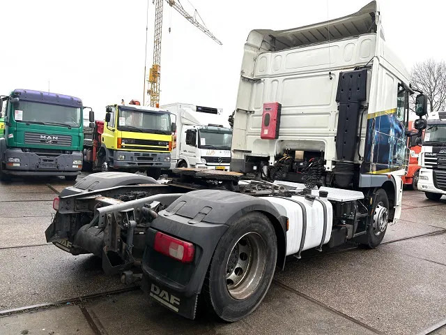 DAF XF 105.460 ATE SPACEAB 4x2 (EURO 5 / ZF MANUAL GEARBOX / ZF-INTARDER / HYDRAULIC KIT / P.T.O. / AIRCONDITIONING / ETC.) - Tracteur routier: photos 3 DAF XF 105.460 ATE SPACEAB 4x2 (EURO 5 / ZF MANUAL GEARBOX / ZF-INTARDER / HYDRAULIC KIT / P.T.O. / AIRCONDITIONING / ETC.) - Tracteur routier: photos 3