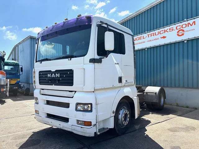 MAN TGA 18.410 BLS XL (6-CILINDERHEADS) (ZF16 MANUAL GEARBOX / ZF-INTARDER / P.T.O.) - Tracteur routier: photos 1 MAN TGA 18.410 BLS XL (6-CILINDERHEADS) (ZF16 MANUAL GEARBOX / ZF-INTARDER / P.T.O.) - Tracteur routier: photos 1