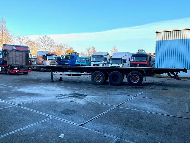 Van Hool 3B1047 13.60M. FLATBED TRAILER WITH 40FT TWISTLOCKS (SAF-AXLES / DISC BRAKES / 40FT TWISTLOCKS) - Semi-remorque plateau: photos 5 Van Hool 3B1047 13.60M. FLATBED TRAILER WITH 40FT TWISTLOCKS (SAF-AXLES / DISC BRAKES / 40FT TWISTLOCKS) - Semi-remorque plateau: photos 5