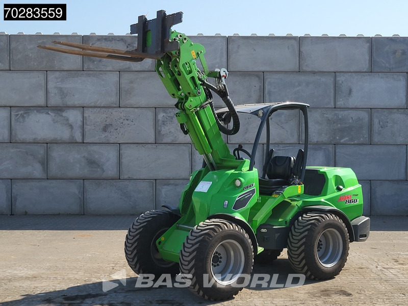 Avant M860i ATTACHMENTS INCLUDED - Chargeuse sur pneus: photos 2 Avant M860i ATTACHMENTS INCLUDED - Chargeuse sur pneus: photos 2