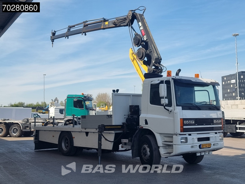 DAF CF65. 220 4X2 NL-Truck Hiab 135-3 Kran Crane Remote Euro 2 - Camion plateau, Camion grue: photos 2 DAF CF65. 220 4X2 NL-Truck Hiab 135-3 Kran Crane Remote Euro 2 - Camion plateau, Camion grue: photos 2