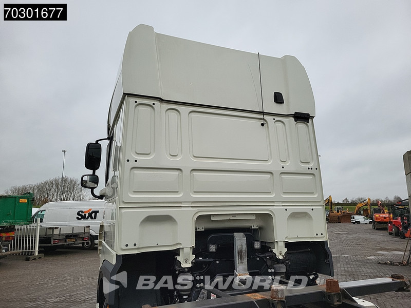 DAF XF 480 6X2 FAN Lift + Steering Axle Retarder Full Air - Camion porte-conteneur/ Caisse mobile: photos 5 DAF XF 480 6X2 FAN Lift + Steering Axle Retarder Full Air - Camion porte-conteneur/ Caisse mobile: photos 5