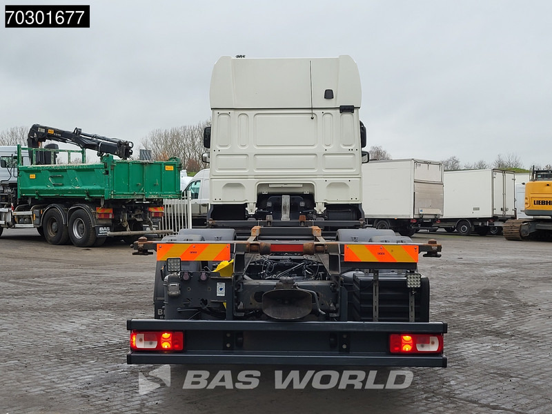 DAF XF 480 6X2 FAN Lift + Steering Axle Retarder Full Air - Camion porte-conteneur/ Caisse mobile: photos 3 DAF XF 480 6X2 FAN Lift + Steering Axle Retarder Full Air - Camion porte-conteneur/ Caisse mobile: photos 3