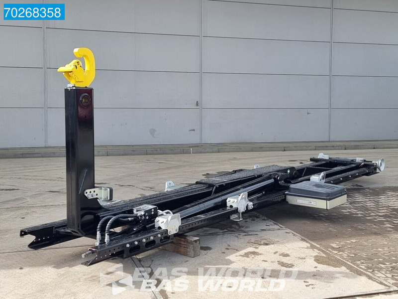 HYVA Hyva 20-65 S Hooklift 8X4 HYVA 20-65 S 20tons Hooklift NEW! - Camion ampliroll: photos 3 HYVA Hyva 20-65 S Hooklift 8X4 HYVA 20-65 S 20tons Hooklift NEW! - Camion ampliroll: photos 3
