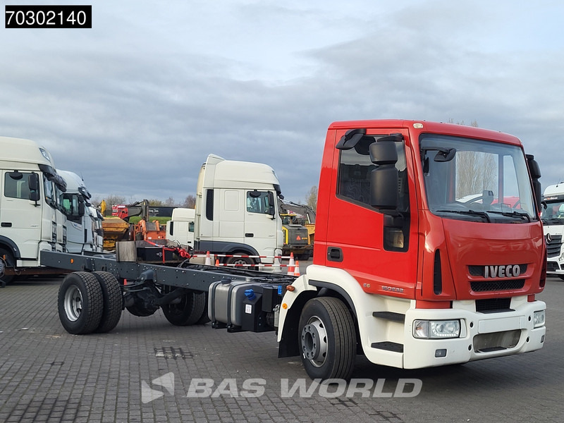 Iveco Eurocargo 160E320 4X2 NEW! 16T chassis 2016 production Euro 6 - Châssis cabine: photos 3 Iveco Eurocargo 160E320 4X2 NEW! 16T chassis 2016 production Euro 6 - Châssis cabine: photos 3