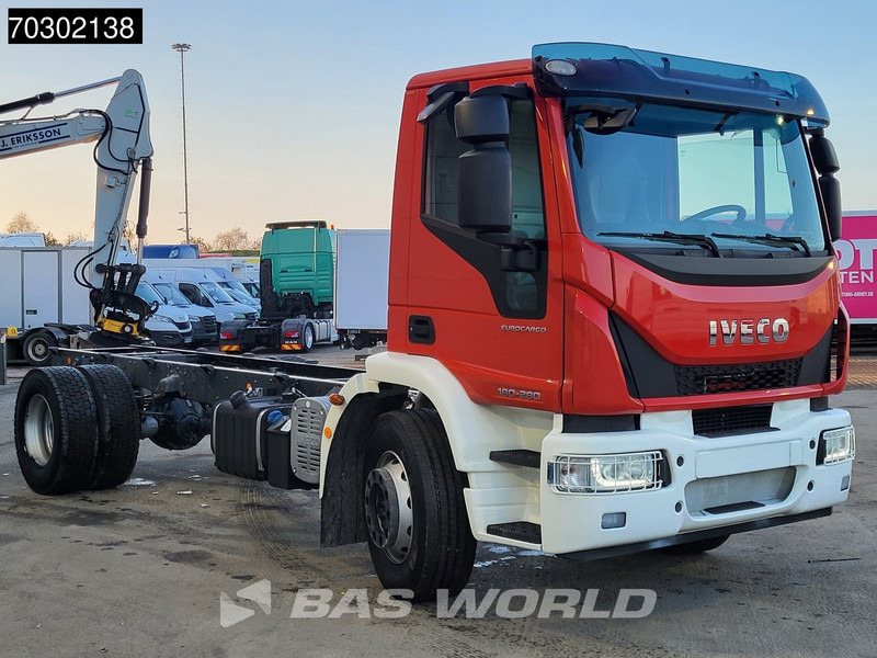 Iveco Eurocargo 180E280 4X2 NEW! 18T chassis 2018 production Euro 6 - Châssis cabine: photos 3 Iveco Eurocargo 180E280 4X2 NEW! 18T chassis 2018 production Euro 6 - Châssis cabine: photos 3
