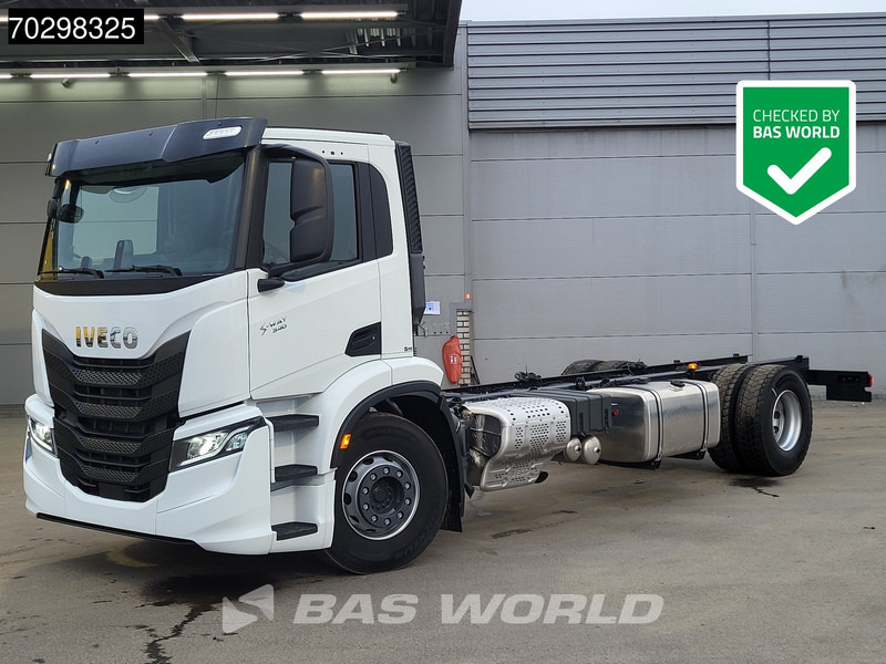 Iveco S-Way 340 4X2 NEW! Chassis Automatic LED Navi ACC Euro 6 - Châssis cabine: photos 1 Iveco S-Way 340 4X2 NEW! Chassis Automatic LED Navi ACC Euro 6 - Châssis cabine: photos 1