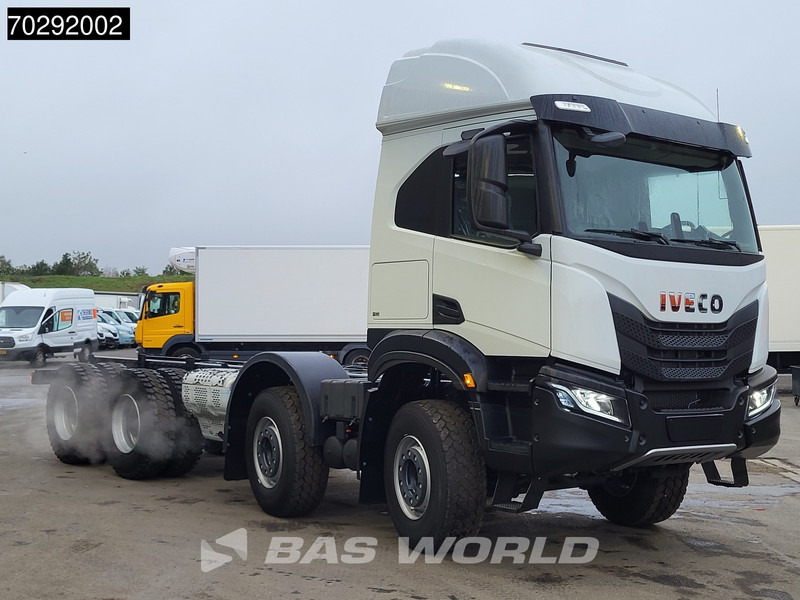 Iveco T-Way 510 8X4 NEW chassis! Retarder Big-Axle Steelsuspension LED Automatic Euro 6 - Châssis cabine: photos 3 Iveco T-Way 510 8X4 NEW chassis! Retarder Big-Axle Steelsuspension LED Automatic Euro 6 - Châssis cabine: photos 3