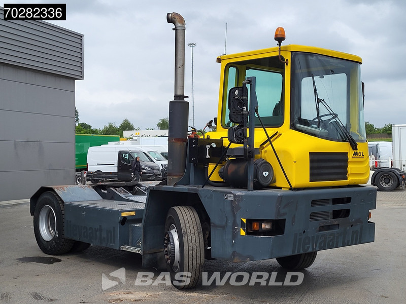 MOL YT200/4X2 4X2 Big-Axle Drumbrakes Hebesattel - Tracteur portuaire: photos 3 MOL YT200/4X2 4X2 Big-Axle Drumbrakes Hebesattel - Tracteur portuaire: photos 3