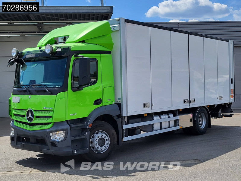 Mercedes-Benz Antos 1827 Antos 4X2 2000kg Ladebordwand box heating Automatic Euro 6 - Camion fourgon: photos 3 Mercedes-Benz Antos 1827 Antos 4X2 2000kg Ladebordwand box heating Automatic Euro 6 - Camion fourgon: photos 3
