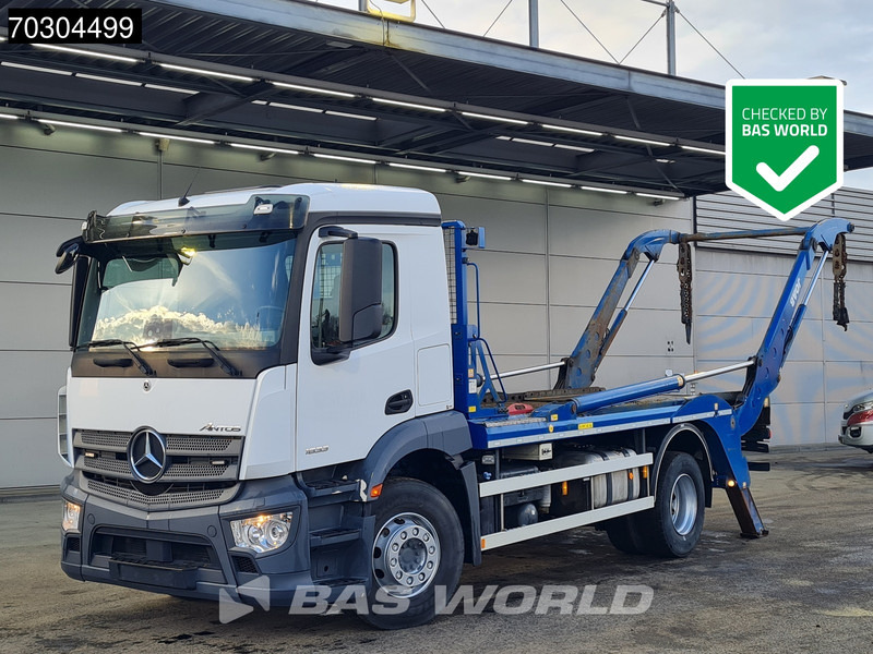 Mercedes-Benz Antos 1833 4X2 14 tons JOAB VL 14U Skiploader Automatic Full Air suspension Euro 6 - Camion multibenne: photos 1 Mercedes-Benz Antos 1833 4X2 14 tons JOAB VL 14U Skiploader Automatic Full Air suspension Euro 6 - Camion multibenne: photos 1