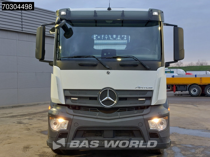 Mercedes-Benz Antos 1833 4X2 14 tons JOAB VL 14U Skiploader Automatic Full Air suspension Euro 6 - Camion multibenne: photos 5 Mercedes-Benz Antos 1833 4X2 14 tons JOAB VL 14U Skiploader Automatic Full Air suspension Euro 6 - Camion multibenne: photos 5