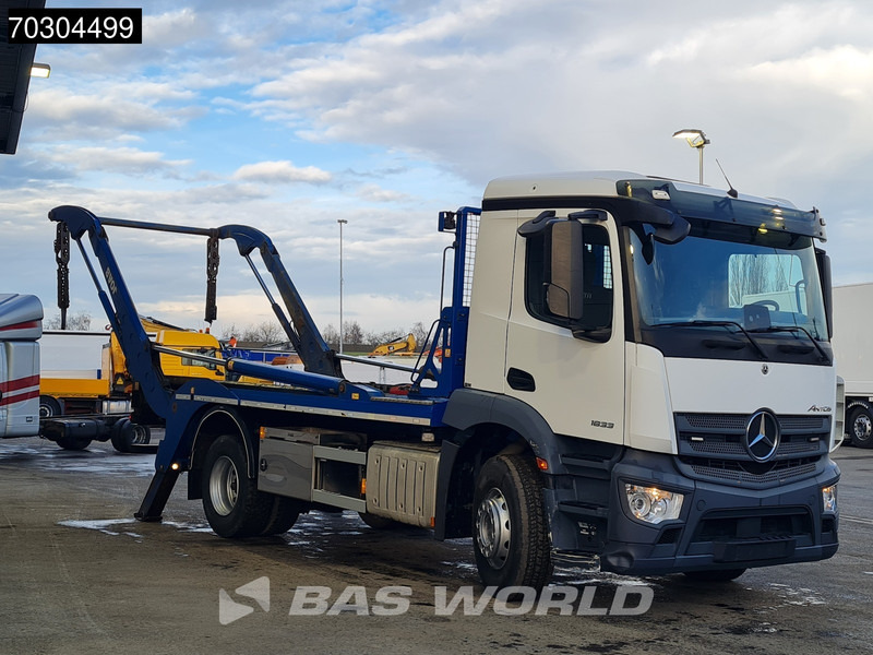 Mercedes-Benz Antos 1833 4X2 14 tons JOAB VL 14U Skiploader Automatic Full Air suspension Euro 6 - Camion multibenne: photos 3 Mercedes-Benz Antos 1833 4X2 14 tons JOAB VL 14U Skiploader Automatic Full Air suspension Euro 6 - Camion multibenne: photos 3