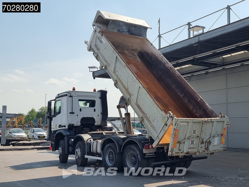 Mercedes-Benz Arocs 3240 8X4 12m3 2-way Tipper Automatic Steel suspension Euro 6 - Camion benne: photos 3 Mercedes-Benz Arocs 3240 8X4 12m3 2-way Tipper Automatic Steel suspension Euro 6 - Camion benne: photos 3