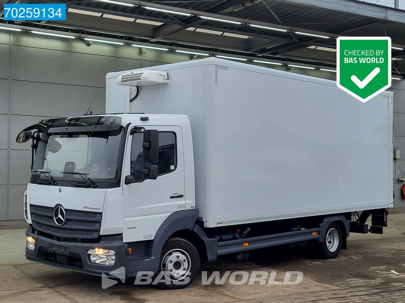 Mercedes-Benz Atego 816 4X2 8tonner Thermo King B-100 MAX Ladebordwand Euro 6 - Camion frigorifique: photos 1 Mercedes-Benz Atego 816 4X2 8tonner Thermo King B-100 MAX Ladebordwand Euro 6 - Camion frigorifique: photos 1