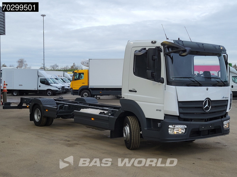 Mercedes-Benz Atego 816 Atego 4X2 LIKE NEW 8tons chassis Automatic PTO Euro 6 - Châssis cabine: photos 3 Mercedes-Benz Atego 816 Atego 4X2 LIKE NEW 8tons chassis Automatic PTO Euro 6 - Châssis cabine: photos 3