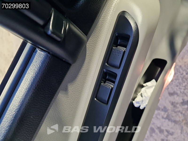 Camion fourgon Mitsubishi 7C18 4X2 8tons Automatic 1000kg Ladebordwand Airco Euro 6: photos 18