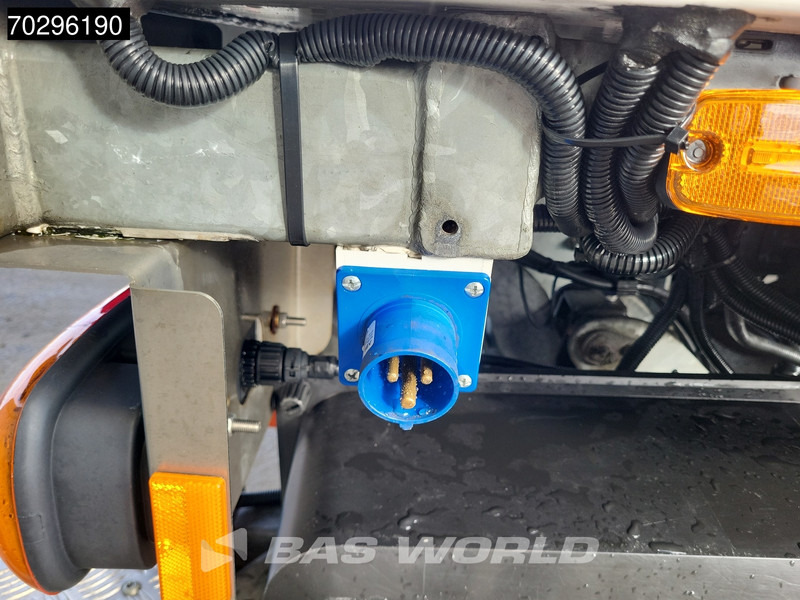 Crédit-bail de Mitsubishi 7C18 Mitsubishi 4X2 100% Electric NL-Truck Carrier Vatna 400 H cooler Ladebordwand Navi Automatic Mitsubishi 7C18 Mitsubishi 4X2 100% Electric NL-Truck Carrier Vatna 400 H cooler Ladebordwand Navi Automatic: photos 19 Crédit-bail de Mitsubishi 7C18 Mitsubishi 4X2 100% Electric NL-Truck Carrier Vatna 400 H cooler Ladebordwand Navi Automatic Mitsubishi 7C18 Mitsubishi 4X2 100% Electric NL-Truck Carrier Vatna 400 H cooler Ladebordwand Navi Automatic: photos 19