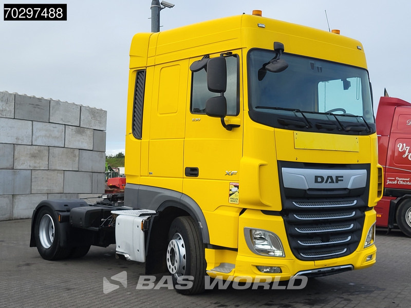 DAF XF 530 4X2 SC Full-Air ACC Navi Euro 6 - Tracteur routier: photos 3 DAF XF 530 4X2 SC Full-Air ACC Navi Euro 6 - Tracteur routier: photos 3