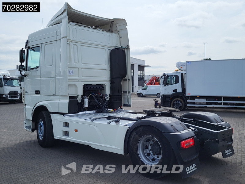 DAF XF 530 4X2 SC Retarder ADR Standklima Euro 6 - Tracteur routier: photos 2 DAF XF 530 4X2 SC Retarder ADR Standklima Euro 6 - Tracteur routier: photos 2