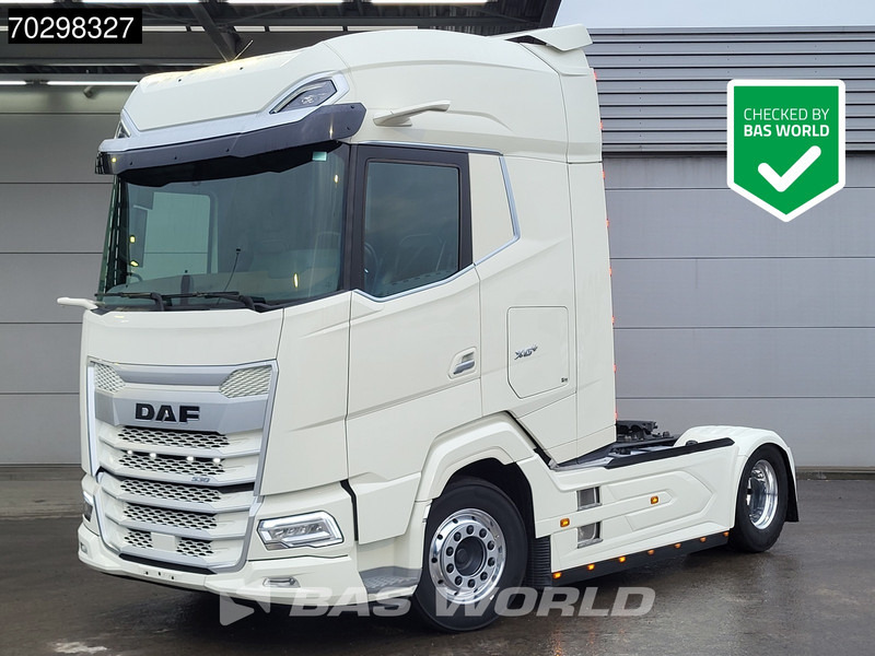 DAF XG+ 530 4X2 Top Condition! XG+ Retarder 2xTanks Leather Alcoa's Standklima ACC Euro 6 - Tracteur routier: photos 1 DAF XG+ 530 4X2 Top Condition! XG+ Retarder 2xTanks Leather Alcoa's Standklima ACC Euro 6 - Tracteur routier: photos 1