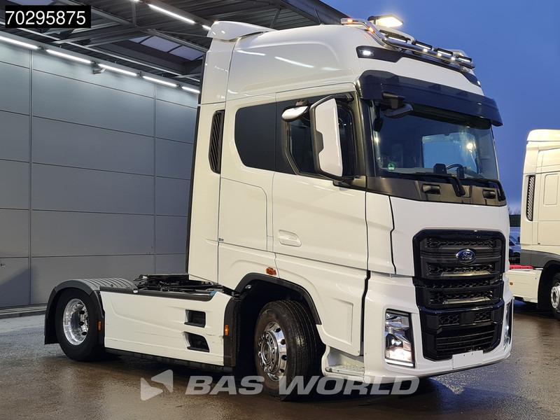 Ford F-Max 500 4X2 Retarder 2x Tanks Standklima Euro 6 - Tracteur routier: photos 3 Ford F-Max 500 4X2 Retarder 2x Tanks Standklima Euro 6 - Tracteur routier: photos 3