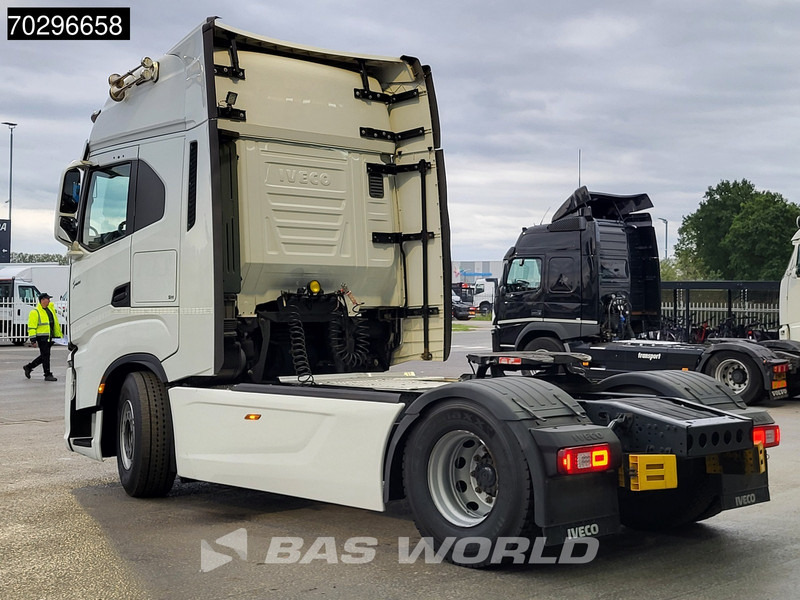 Iveco S-Way 460 4X2 90% Tyres! ACC Navi Euro 6 - Tracteur routier: photos 2 Iveco S-Way 460 4X2 90% Tyres! ACC Navi Euro 6 - Tracteur routier: photos 2