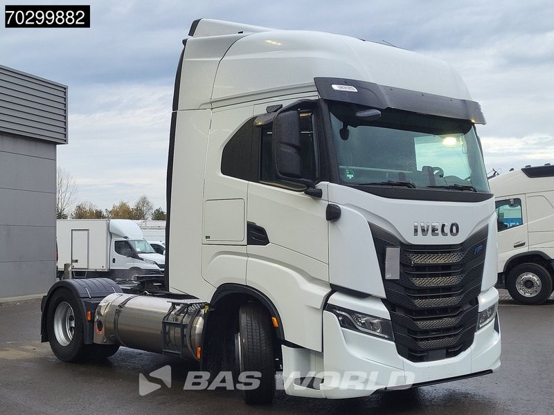 Iveco S-Way 460 4X2 LNG! Retarder 2x Tanks Standklima - Tracteur routier: photos 3 Iveco S-Way 460 4X2 LNG! Retarder 2x Tanks Standklima - Tracteur routier: photos 3