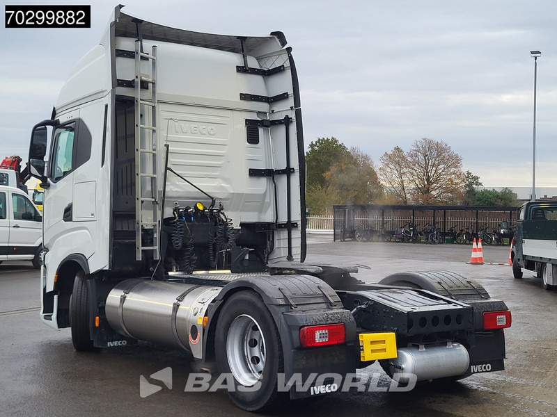 Iveco S-Way 460 4X2 LNG! Retarder 2x Tanks Standklima - Tracteur routier: photos 2 Iveco S-Way 460 4X2 LNG! Retarder 2x Tanks Standklima - Tracteur routier: photos 2