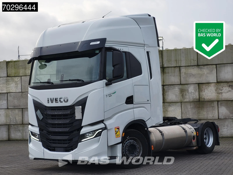 Iveco S-Way 460 S-Way 4X2 LNG Retarder 2X Tanks - Tracteur routier: photos 1 Iveco S-Way 460 S-Way 4X2 LNG Retarder 2X Tanks - Tracteur routier: photos 1