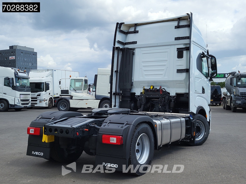 Tracteur routier neuf Iveco S-Way 580 4X2 NEW! 2x Tanks Navi ACC Standklima: photos 6