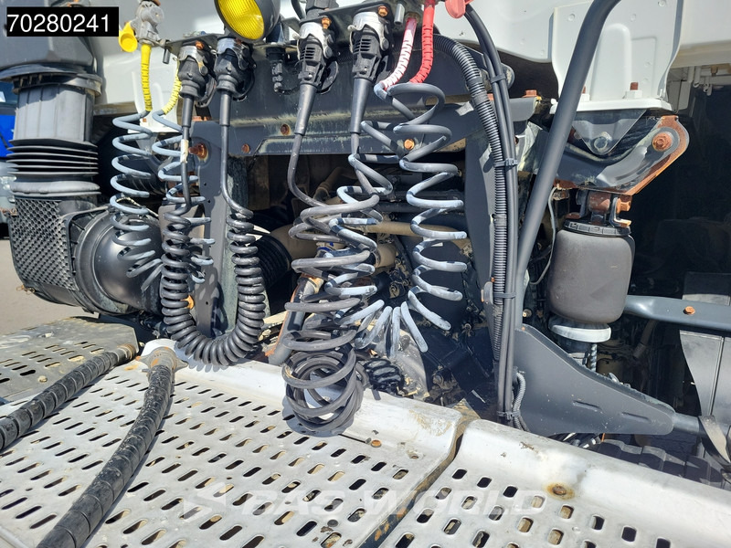 Iveco X-Way 480 4X2 Retarder Hydrauliek Alcoa's - Tracteur routier: photos 2 Iveco X-Way 480 4X2 Retarder Hydrauliek Alcoa's - Tracteur routier: photos 2
