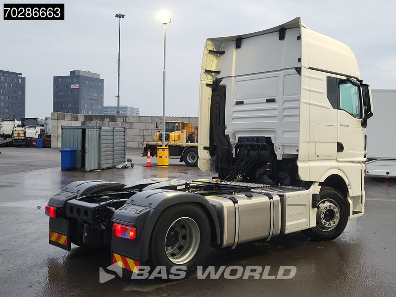 MAN TGX 18.480 4X2 NEW! GX LED 2xTanks Standklima LED ACC Euro 6 - Tracteur routier: photos 5 MAN TGX 18.480 4X2 NEW! GX LED 2xTanks Standklima LED ACC Euro 6 - Tracteur routier: photos 5