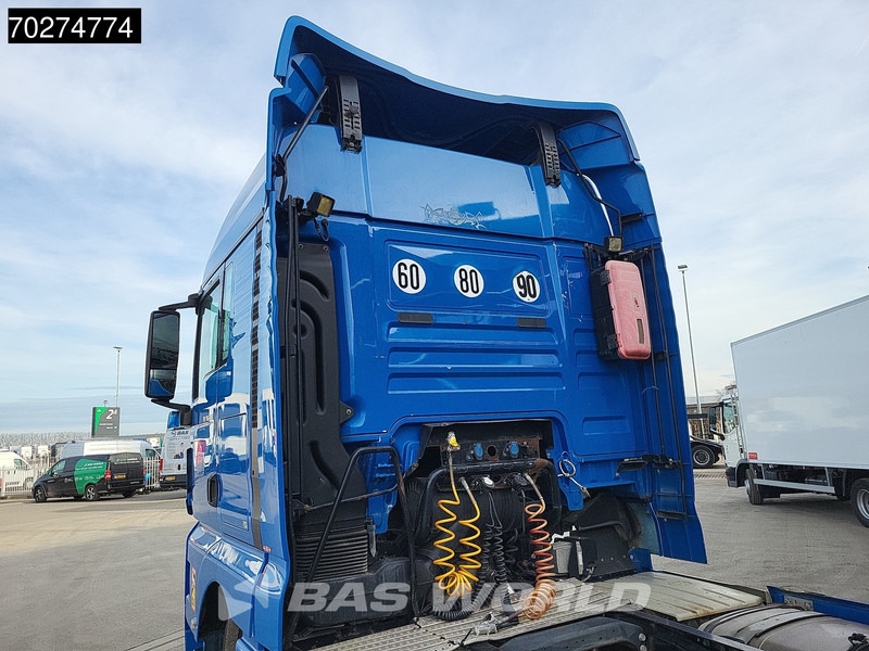 MAN TGX 18.480 4X2 XLX Retarder 2x Tanks ADR - Tracteur routier: photos 5 MAN TGX 18.480 4X2 XLX Retarder 2x Tanks ADR - Tracteur routier: photos 5