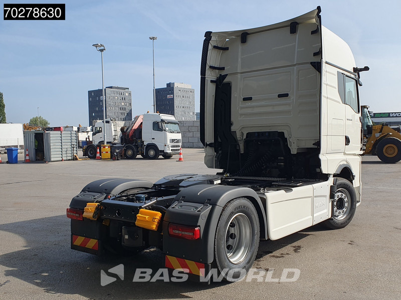 MAN TGX 18.520 4X2 GX Retarder 2xTanks MirrorCam Standklima ACC Navi LED Nieuw! - Tracteur routier: photos 5 MAN TGX 18.520 4X2 GX Retarder 2xTanks MirrorCam Standklima ACC Navi LED Nieuw! - Tracteur routier: photos 5